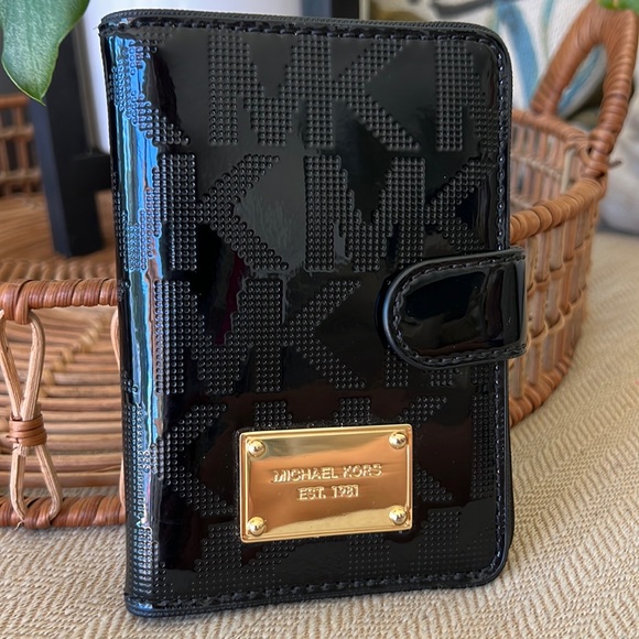 Michael Kors Office Michael Kors Passport Case Black Poshmark